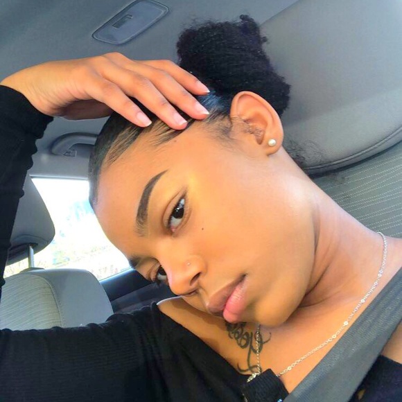 Meet your Posher, Choo - Picture 1 of 1